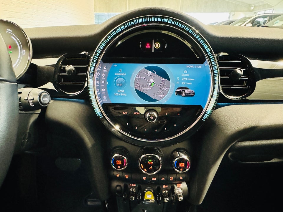 MINI Cooper SE Classic Trim 3d