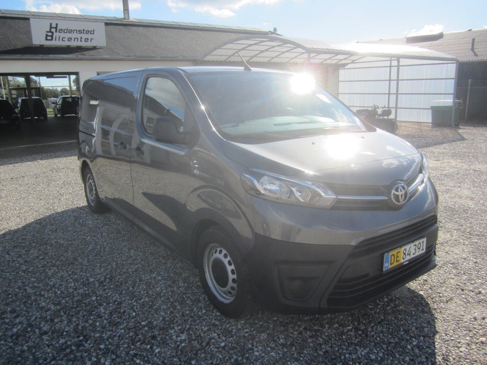 Toyota ProAce 1,6 D 115 Medium Comfort 5d