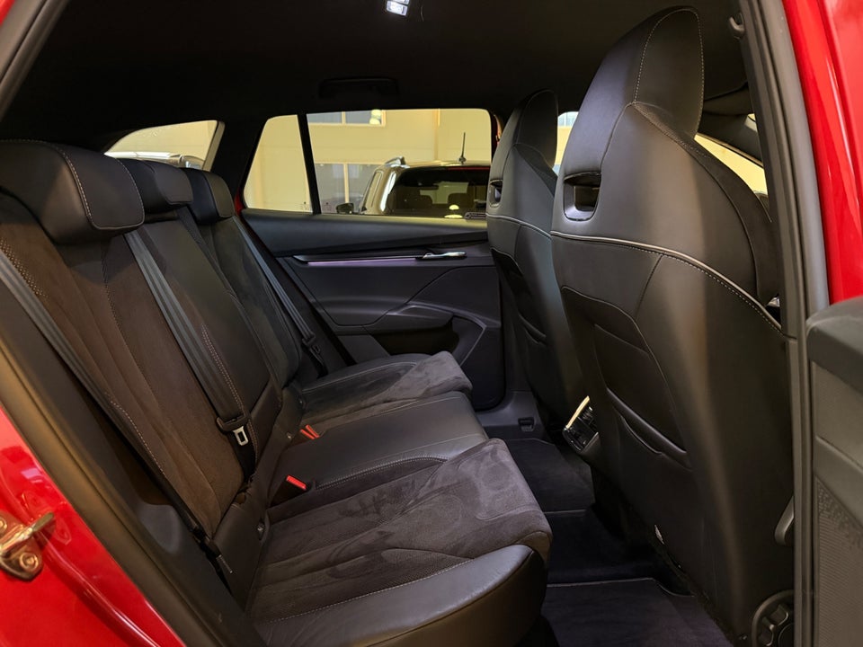 Skoda Enyaq 80x iV Sportline 5d