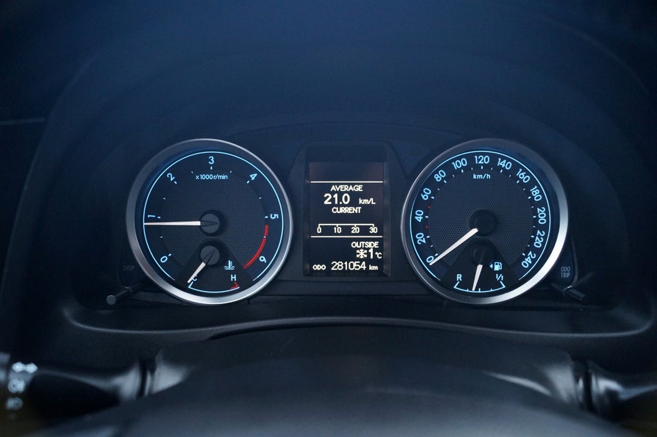 Toyota Auris 1,4 D-4D T2 Premium 5d