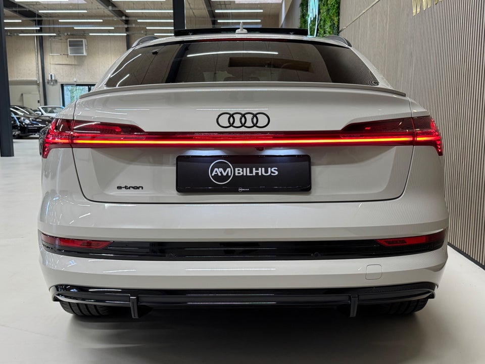 Audi e-tron 55 S-line Sportback quattro 5d