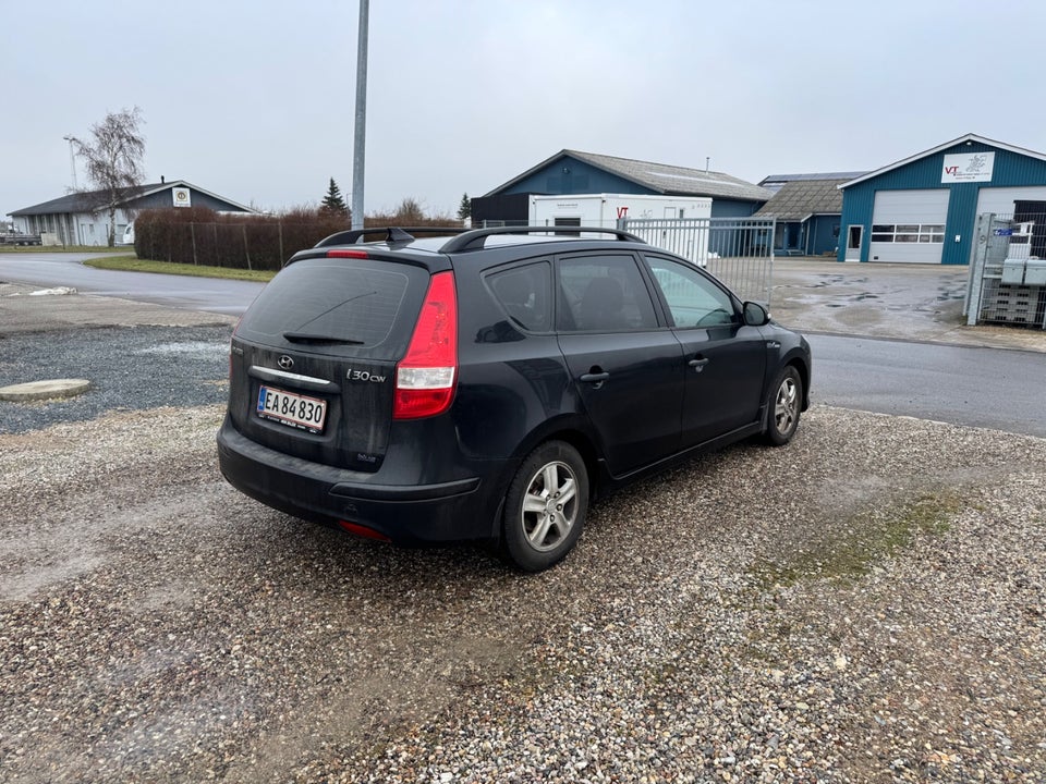 Hyundai i30 1,4 CRDi 90 Comfort CW 5d