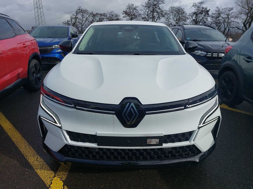 Renault Megane E-Tech 40 Equilibre 5d