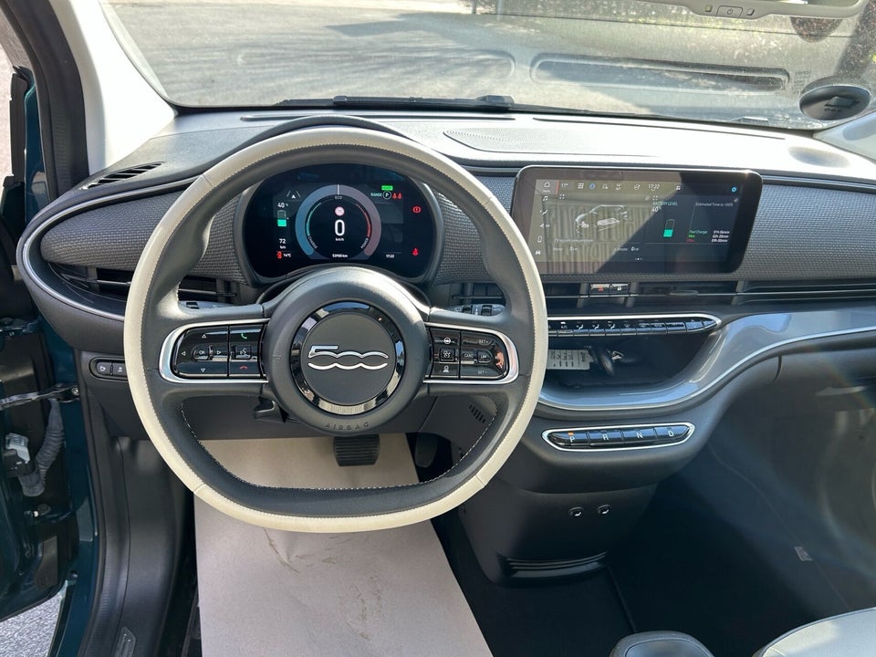 Fiat 500e 42 la Prima Sky 3d