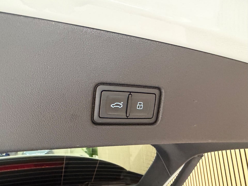 Audi Q4 e-tron 40 Attitude 5d