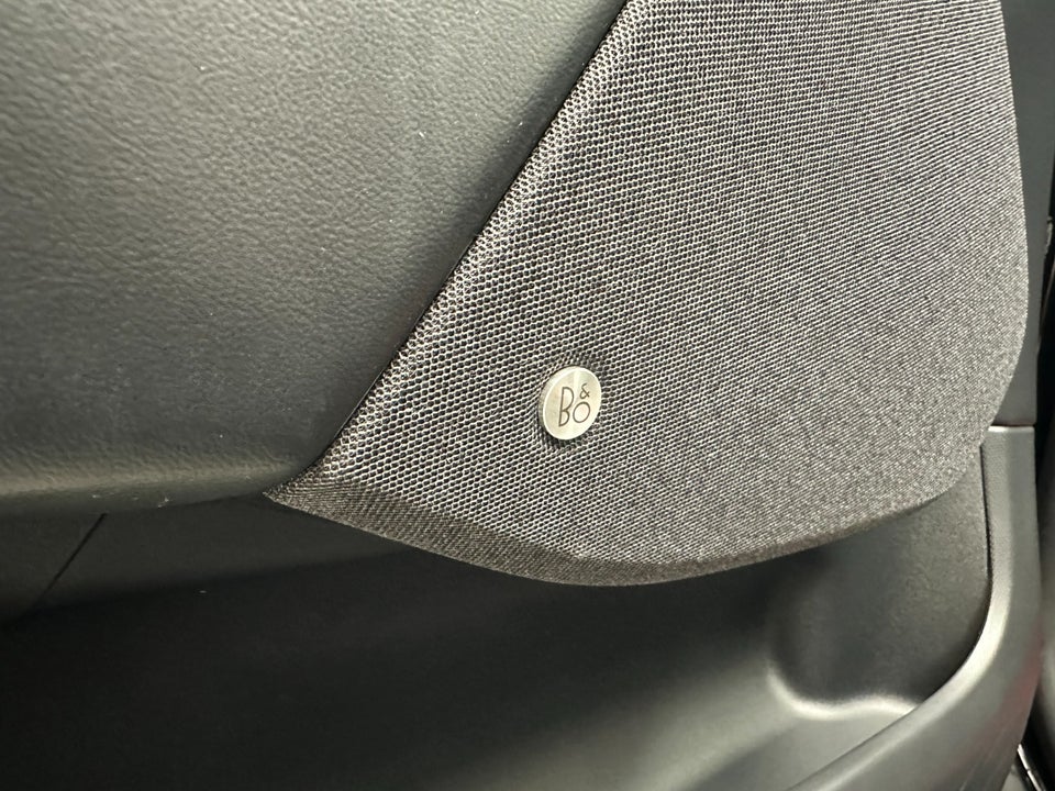 Ford Mustang Mach-E 70 Premium Standard Range 5d