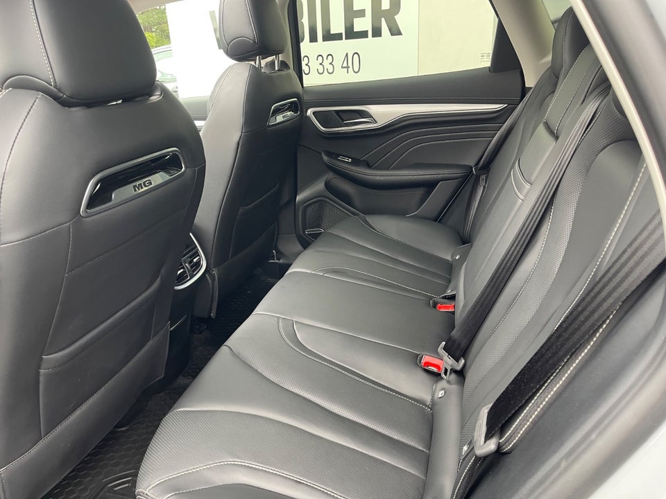 MG Marvel R Luxury 5d