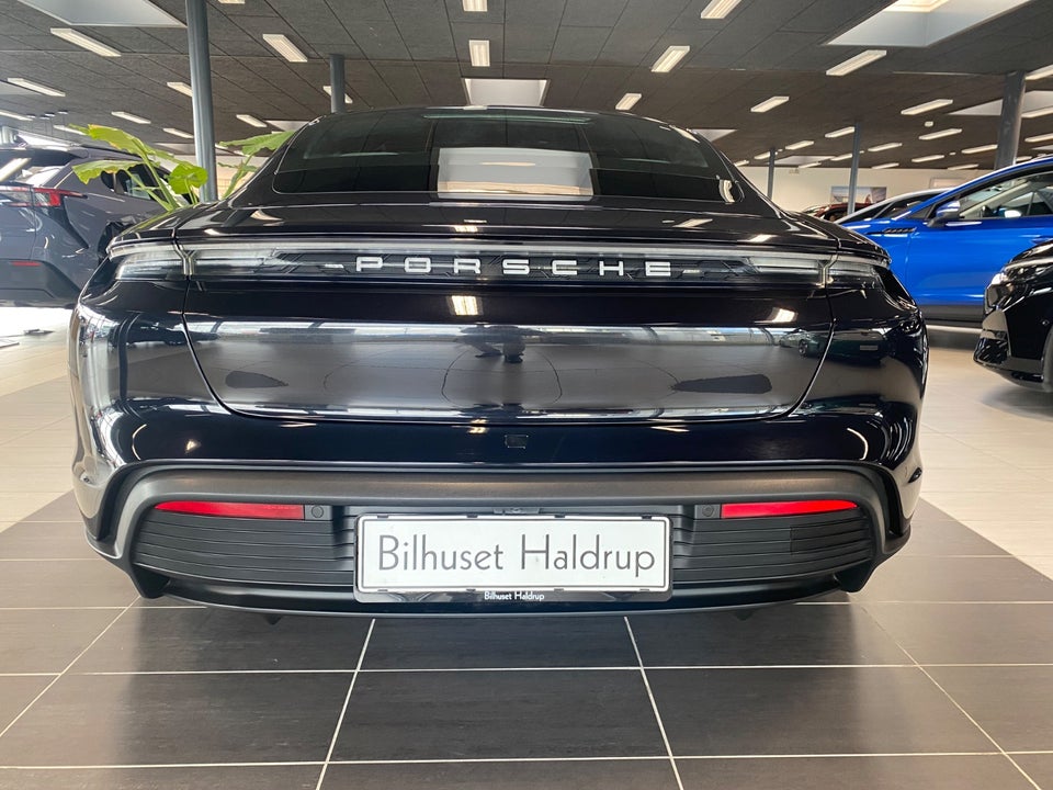 Porsche Taycan 4S Performance+ 4d