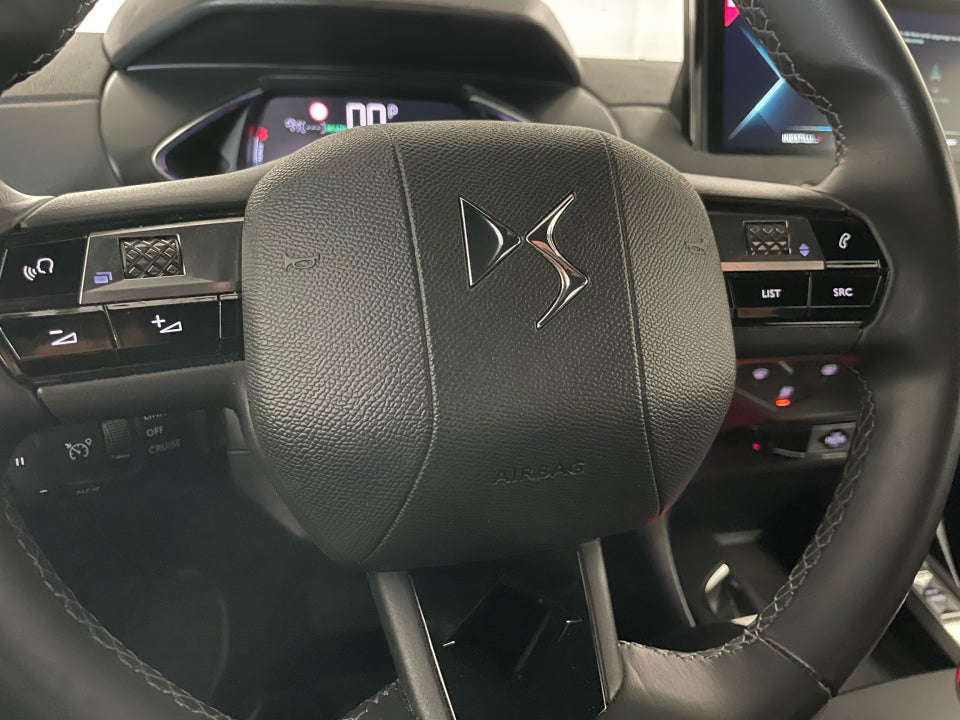 DS DS 3 CrossBack 50 E-Tense Elegance 5d