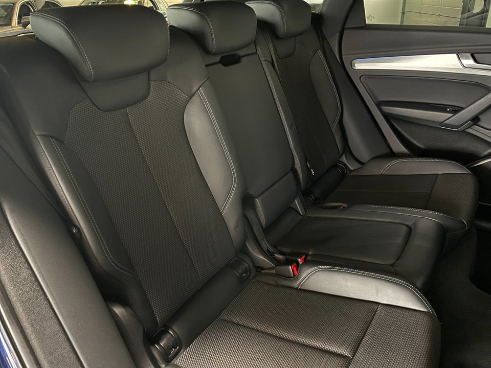 Audi Q5 55 TFSi e S-line quattro S-tr. 5d