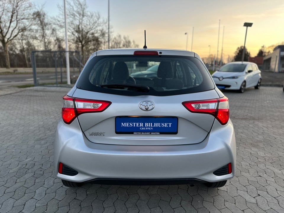 Toyota Yaris 1,0 T2 5d