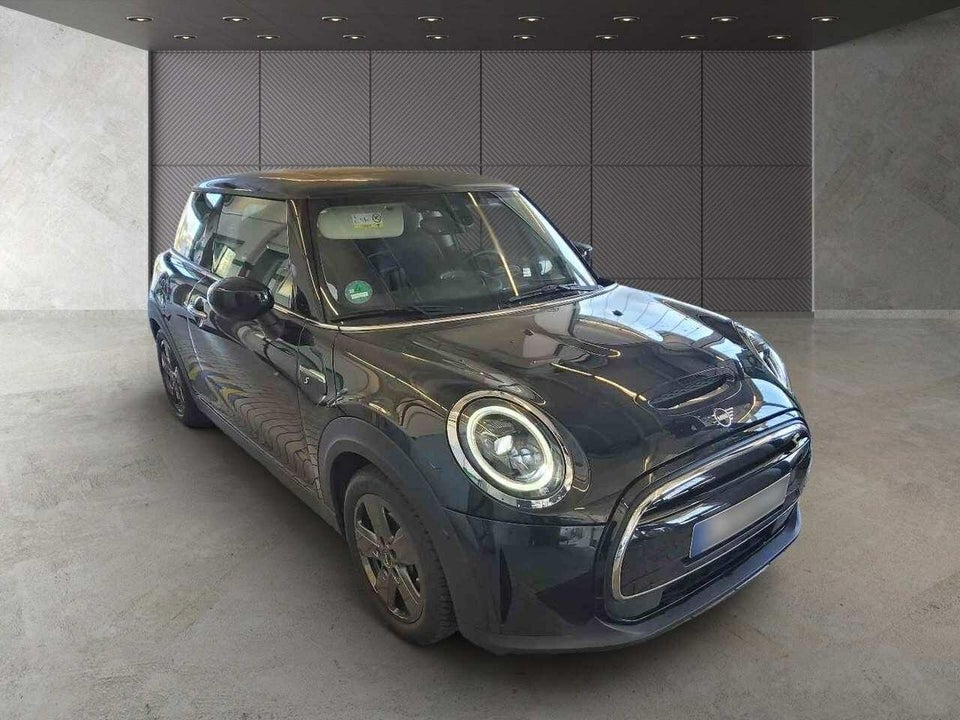 MINI Cooper SE Essential 3d
