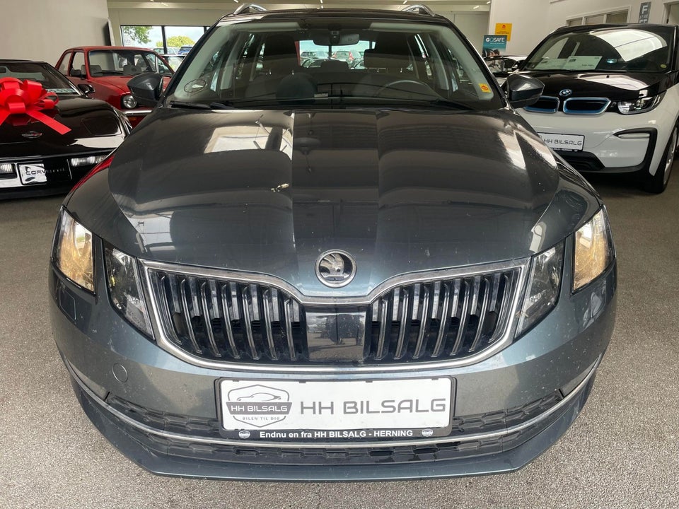 Skoda Octavia 1,6 TDi 115 Ambition Combi DSG 5d