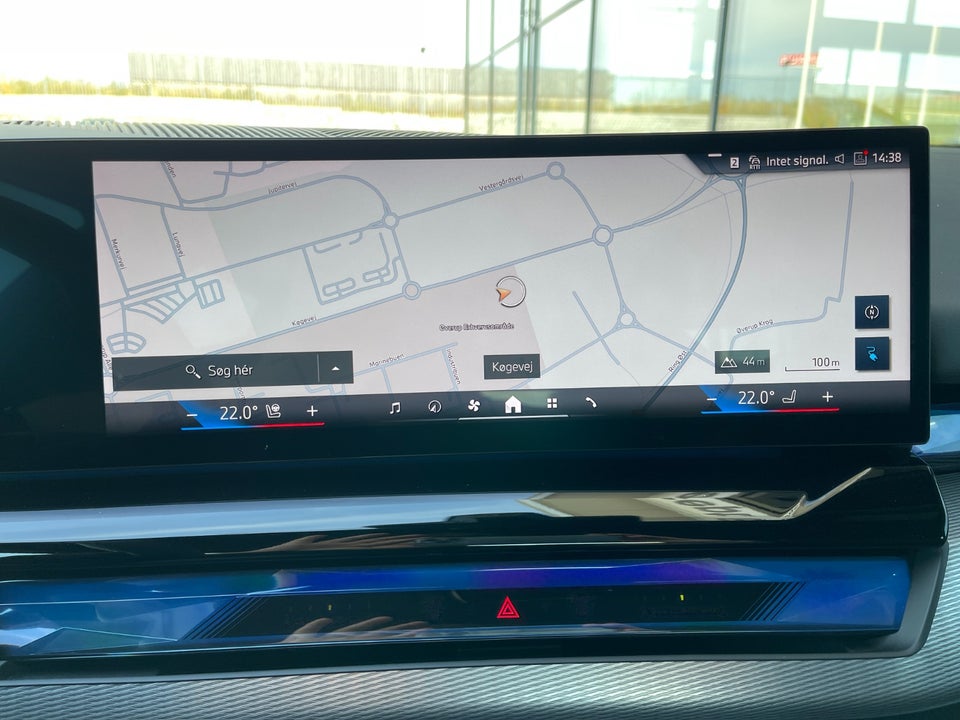 BMW i5 eDrive40 M-Sport 4d