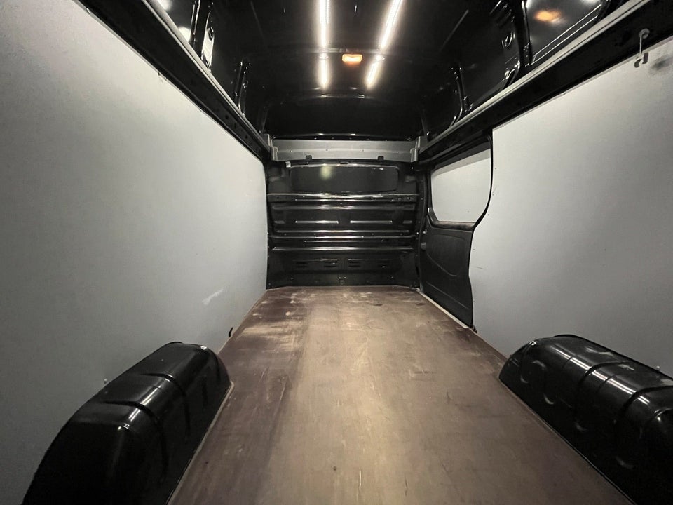 Renault Trafic T29 2,0 dCi 145 L2H2