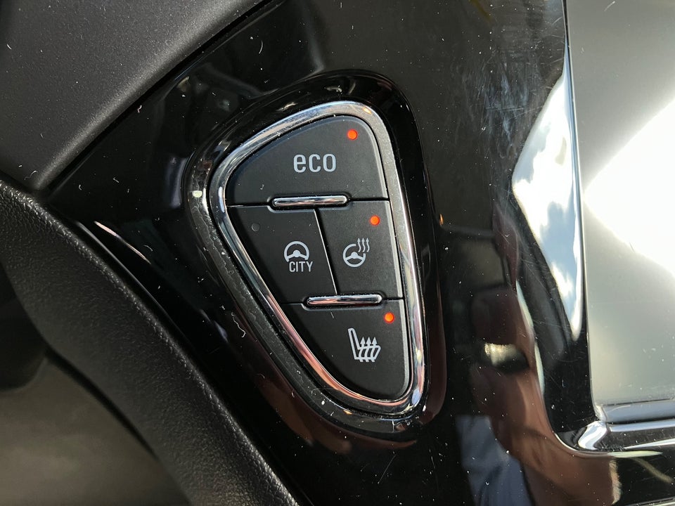 Opel Corsa 1,4 16V Impress 5d