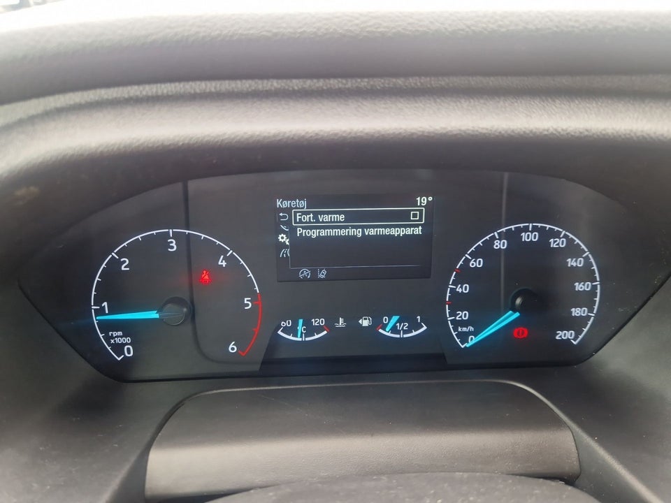 Ford Transit 350 L2 Van 2,0 TDCi 170 Trend H2 RWD