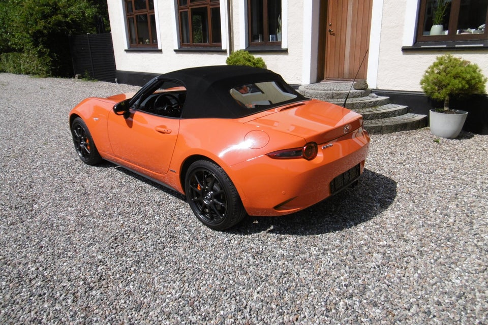 Mazda MX-5 2,0 SkyActiv-G 184 Roadster 30th Anniversary Edit. 2d