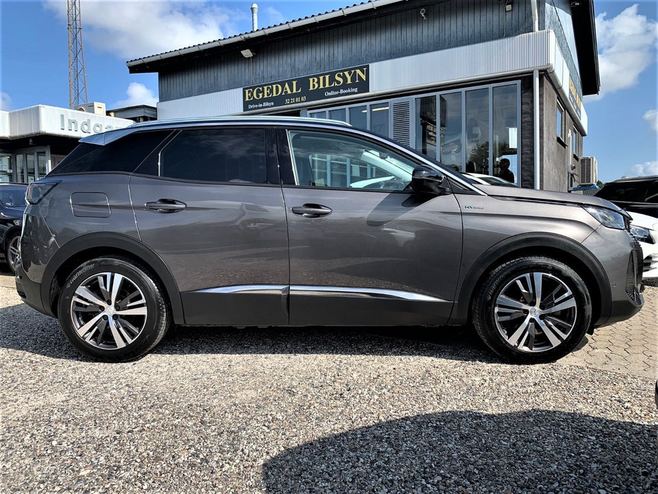 Peugeot 3008 1,6 Hybrid First Selection EAT8 5d