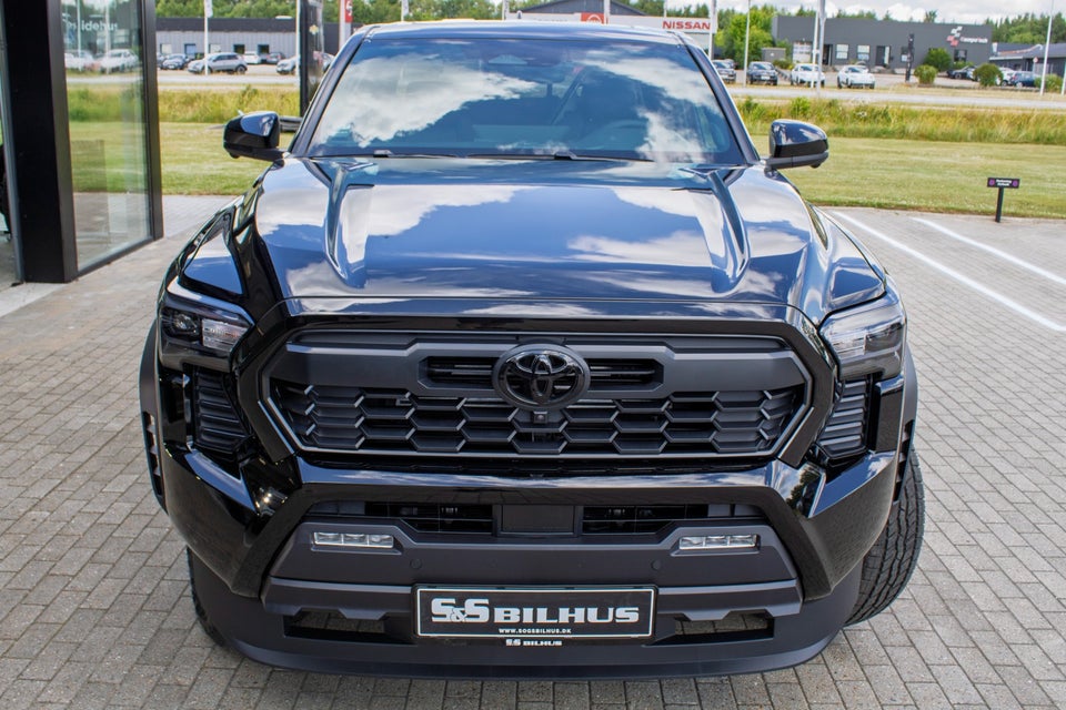 Toyota Tacoma 2,4 Hybrid Off-Road Premium aut. 4x4 4d