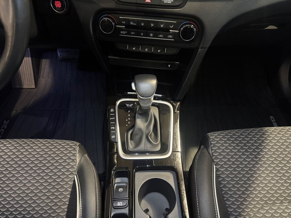 Kia XCeed 1,6 PHEV Upgrade DCT 5d