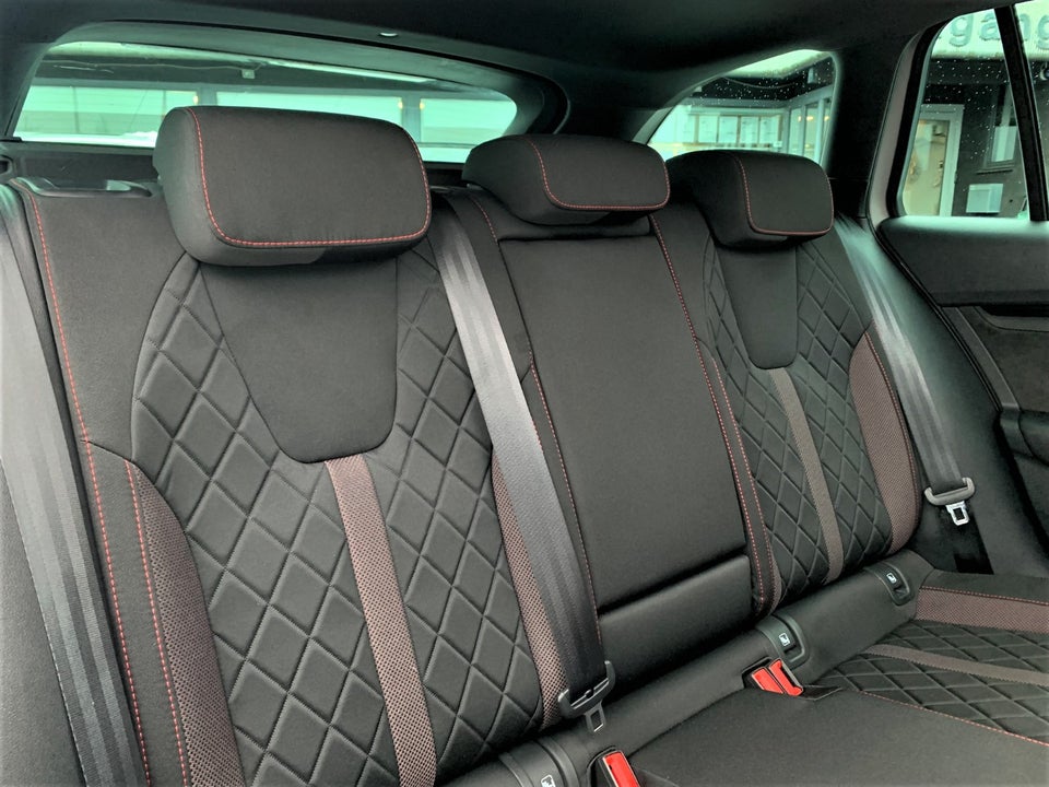 Skoda Octavia 1,4 TSi iV RS Combi DSG 5d