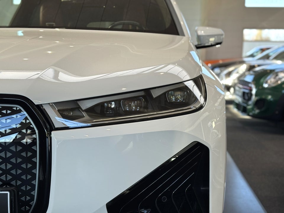 BMW iX xDrive40 M-Sport 5d
