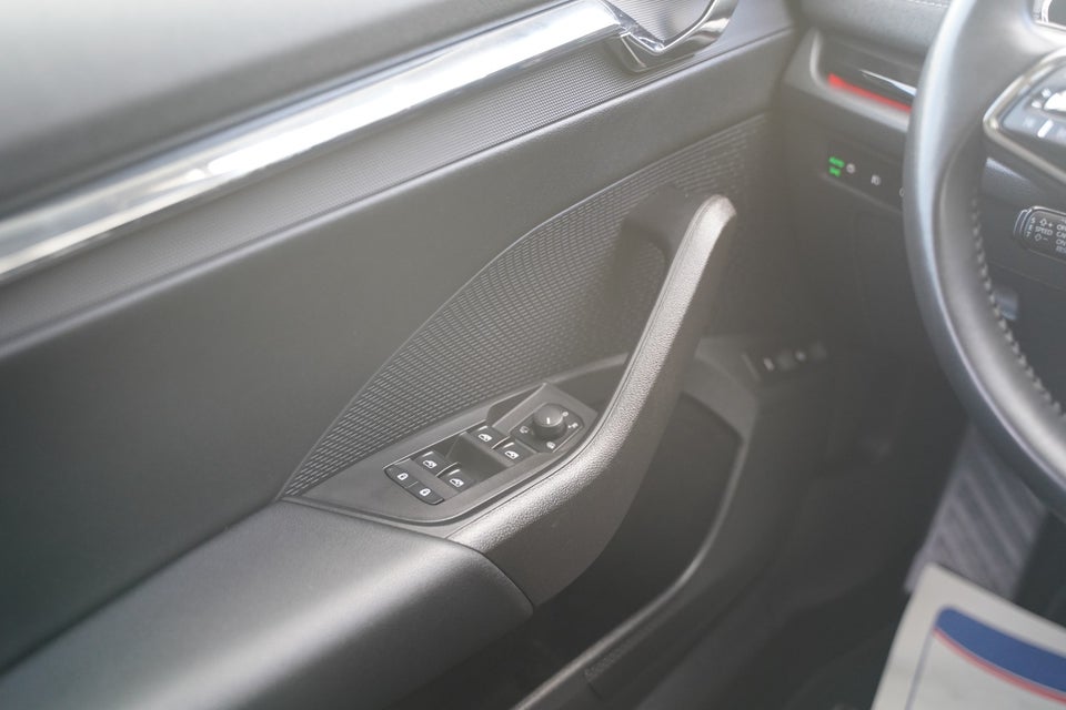 Skoda Octavia 1,4 TSi iV Plus Combi DSG 5d