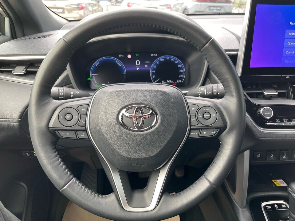 Toyota Corolla Cross 1,8 Hybrid Style Comfort CVT 5d