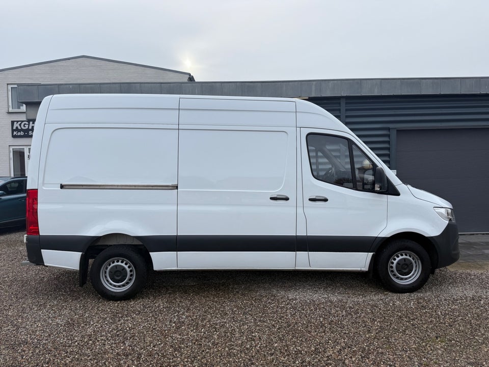 Mercedes Sprinter 316 2,2 CDi A2 Kassevogn RWD
