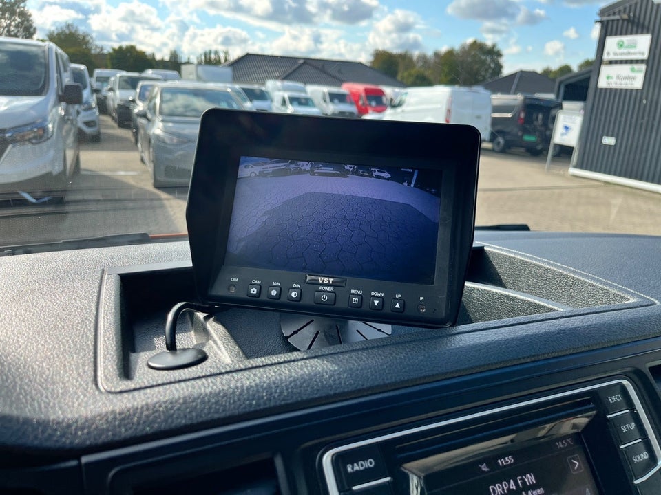 VW Transporter 2,0 TSi 150 Ladvogn lang 2d