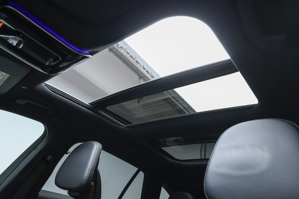 Mercedes C300 e 2,0 AMG Line stc. aut. 5d