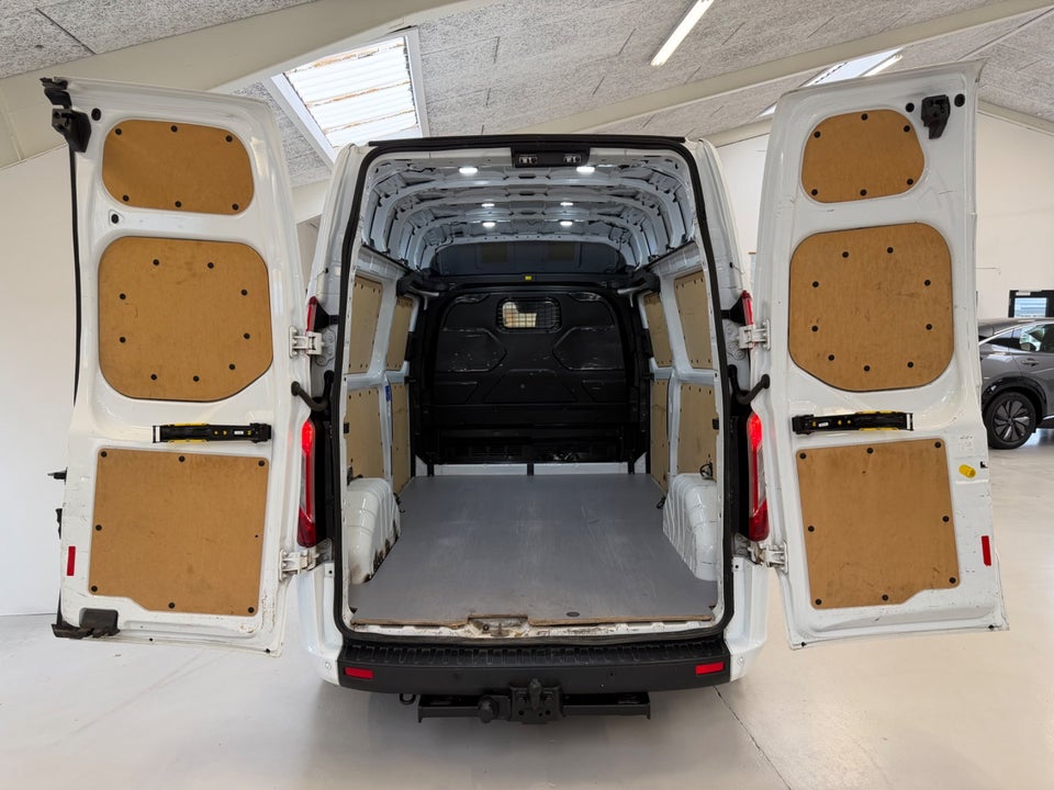 Ford Transit Custom 300 L2 2,0 TDCi 130 Trend