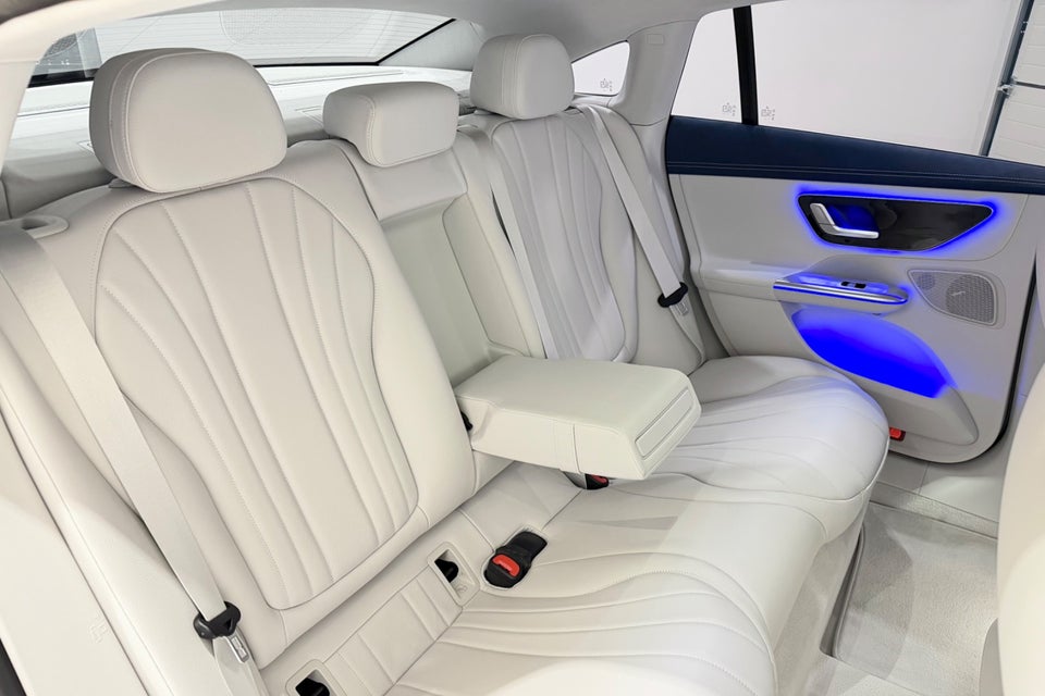 Mercedes EQE350 Avantgarde 4d