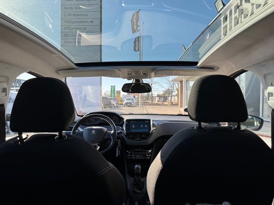 Peugeot 208 1,6 BlueHDi 100 Allure Sky 5d