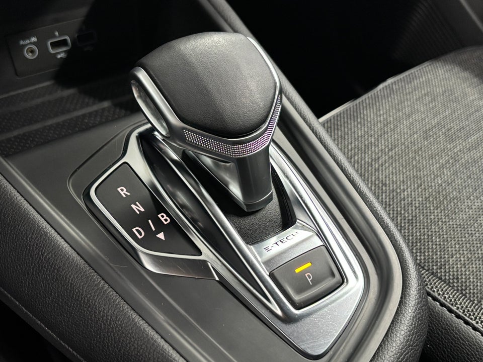 Renault Captur 1,6 E-Tech Intens 5d