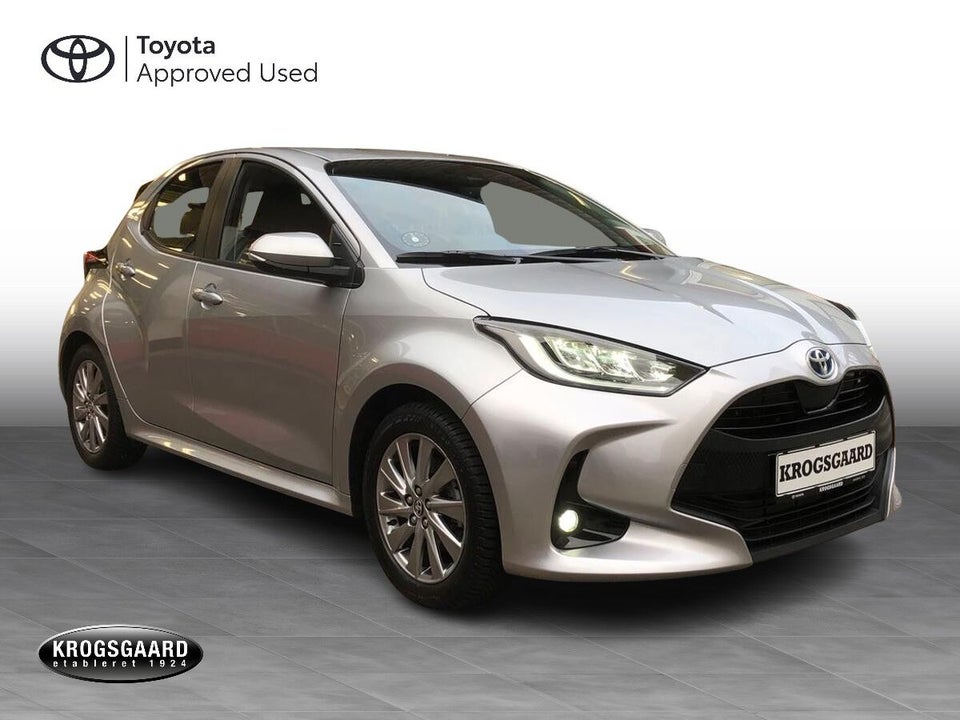 Toyota Yaris 1,5 Hybrid Active Tech e-CVT 5d