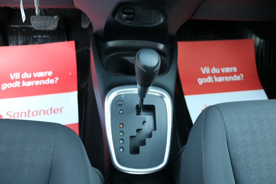 Toyota Yaris 1,5 Hybrid H1 e-CVT 5d