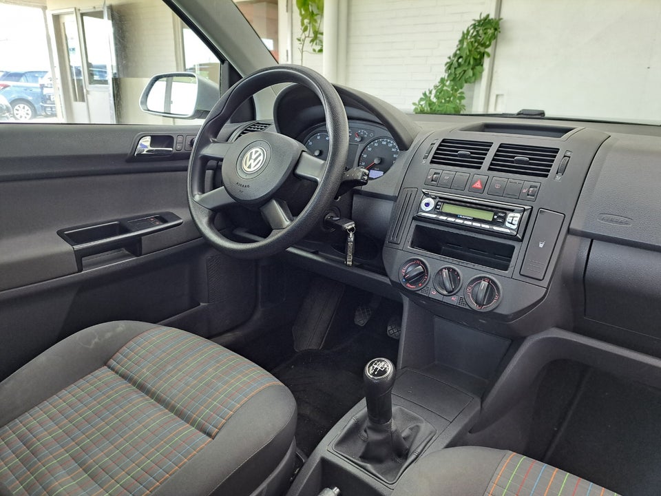 VW Polo 1,4 Trendline 75 5d