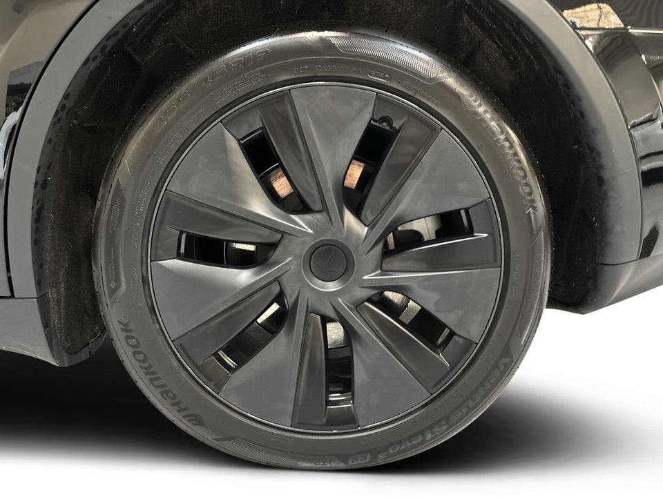 Tesla Model Y Long Range RWD 5d