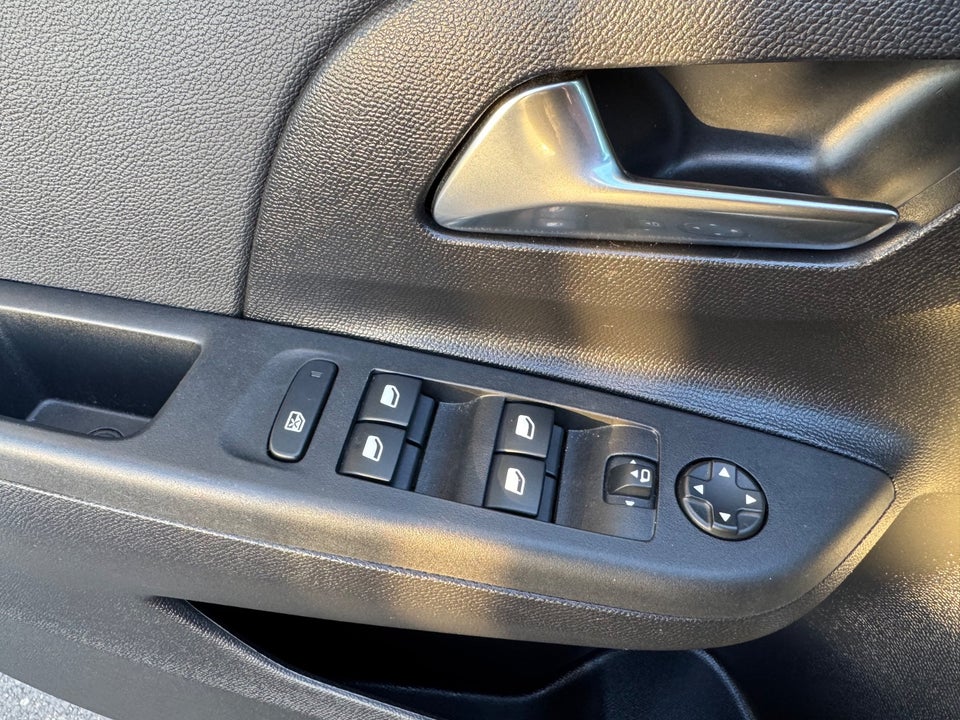 Opel Corsa 1,2 GS 5d