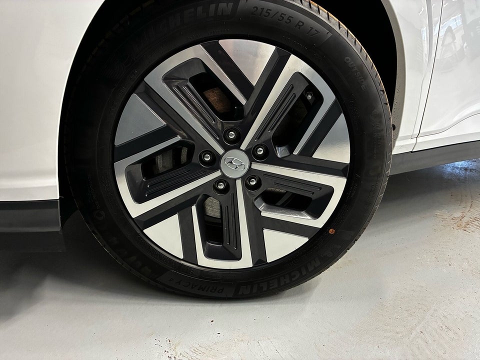 Hyundai Kona 39 EV Select 5d