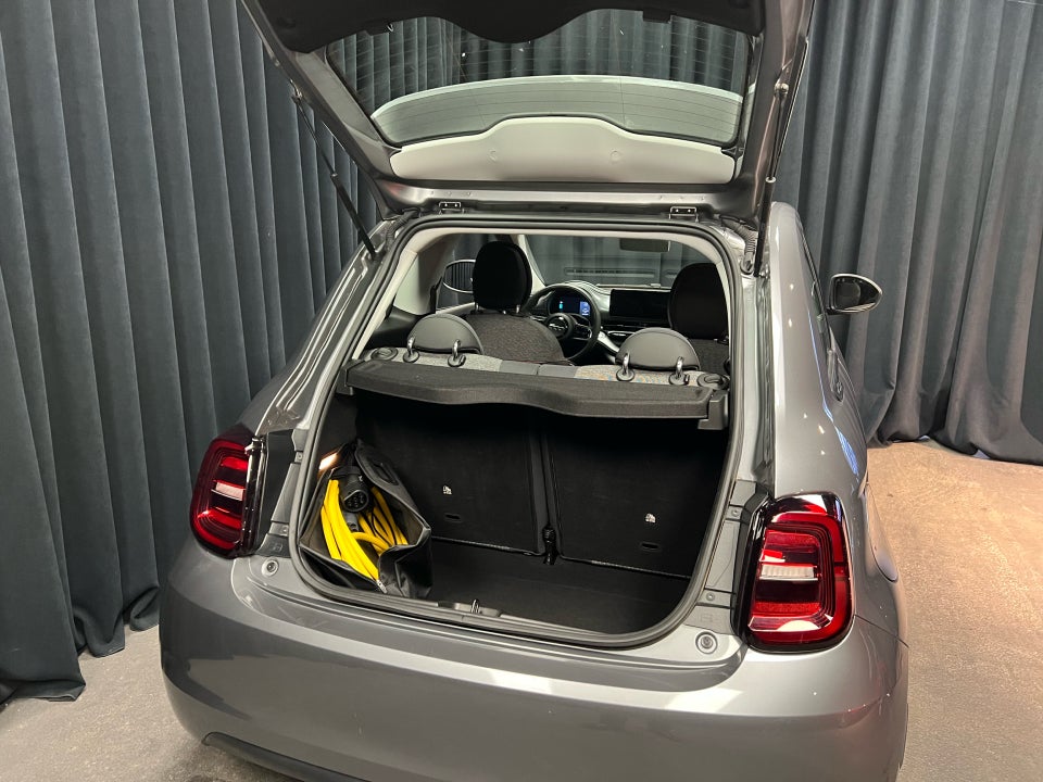 Fiat 500e 42 Icon Plus 3d