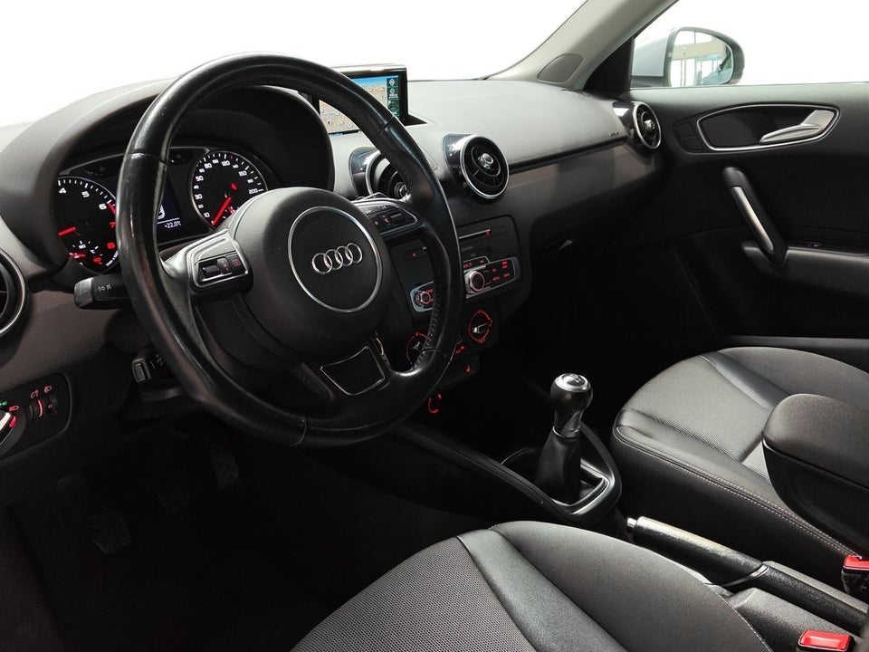 Audi A1 1,0 TFSi 95 Sport Sportback 5d
