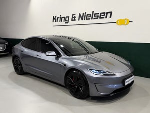 Tesla Model 3, modelår 2024, 43,000 km