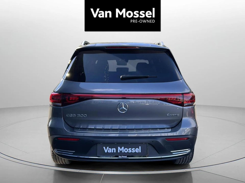 Mercedes EQB300 Progressive 4Matic 7prs 5d