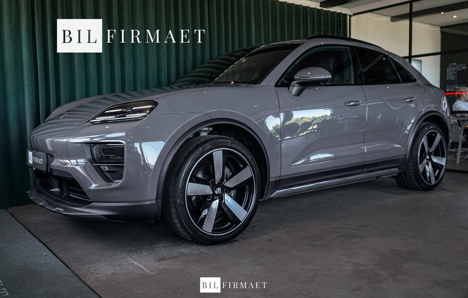 Porsche Macan 4 5d