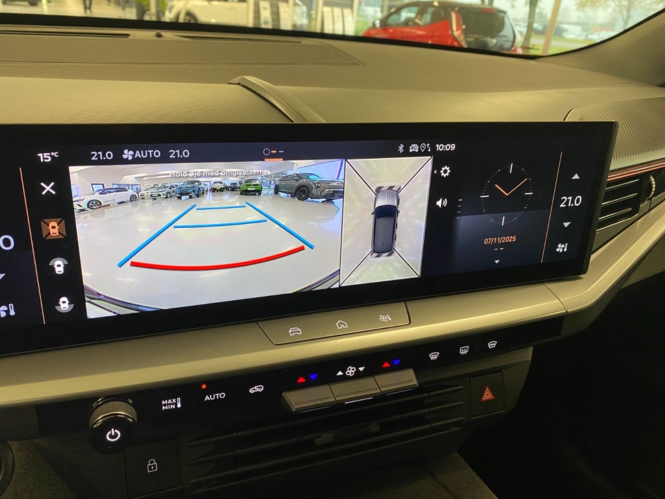 Opel Grandland-e 73 GS Sky 5d