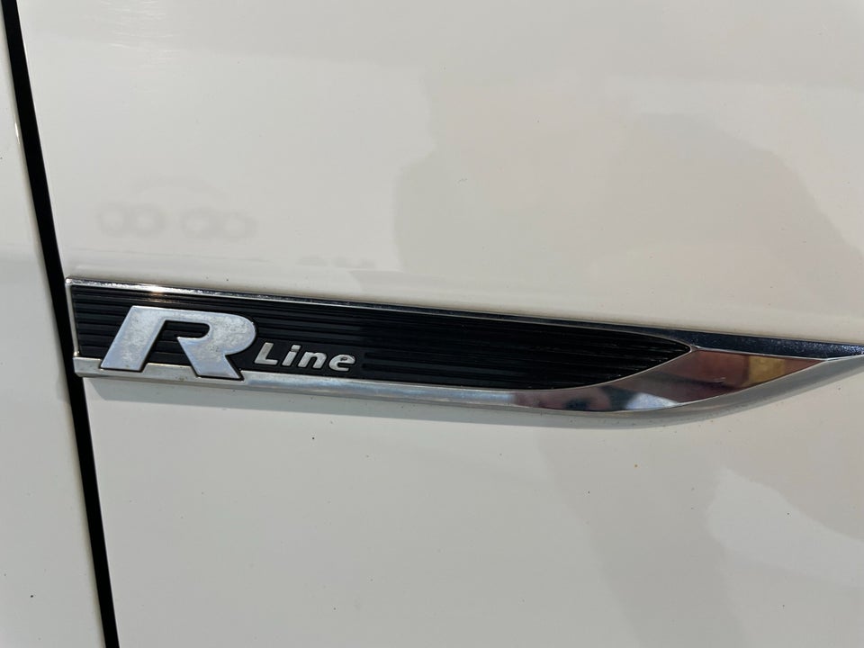 VW Golf VII 1,5 TSi 150 R-line Variant DSG 5d