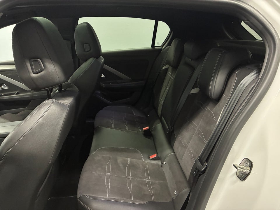 Opel Astra 1,6 PHEV Ultimate aut. 5d